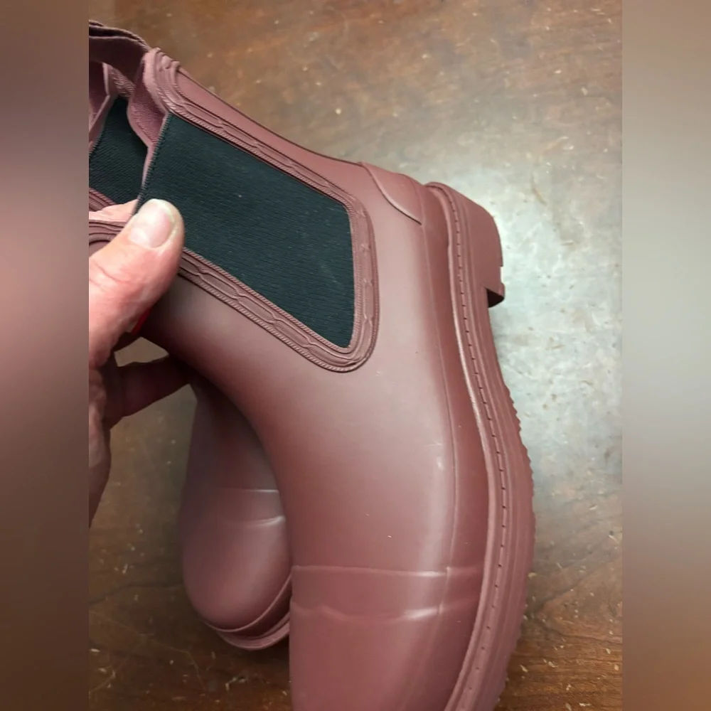 New Hunter ankle booties maroon farmhouse rain garden rubber size woman’s 5